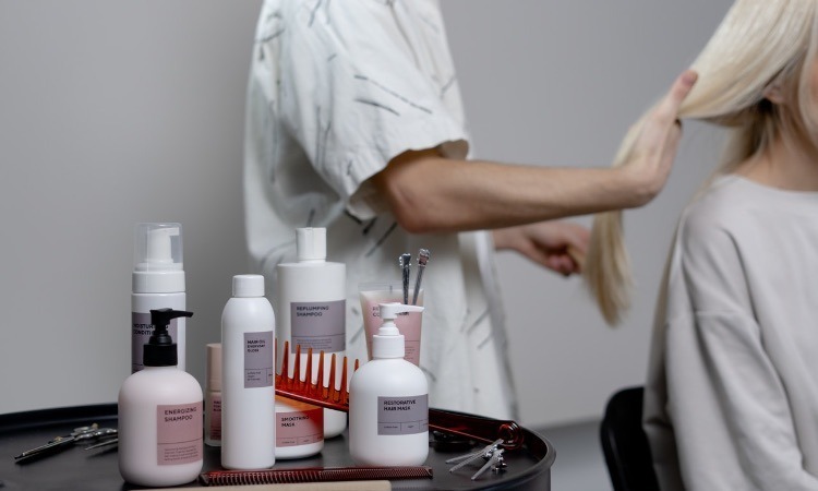 ¿Qué función cumplen los cosméticos para el cabello?